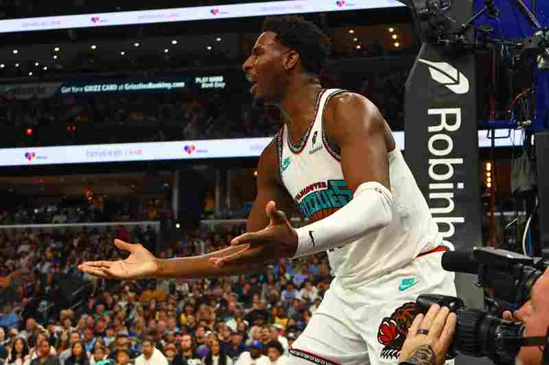 效率太低!小賈倫20中8拿到18分6板3助 無罰球