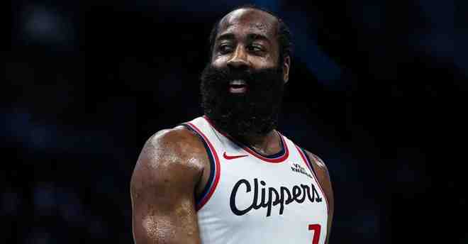 保羅宣布即將退役,哈登爆發追平科比,快船戰勝弱旅,止住連敗